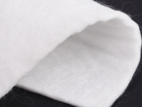 正镶白长丝土工布